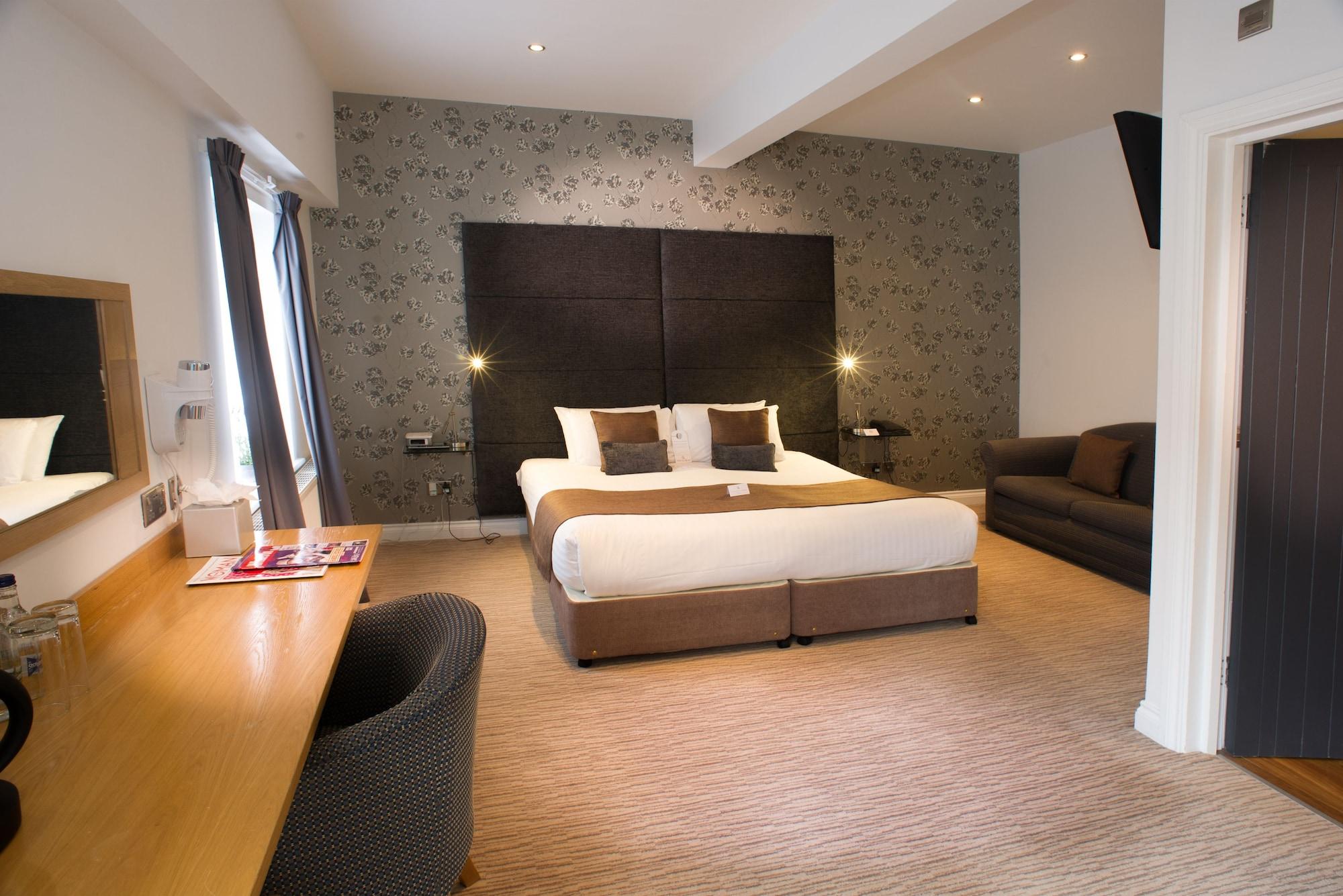 The Mount Country Manor Hotel & Golf Wolverhampton Extérieur photo
