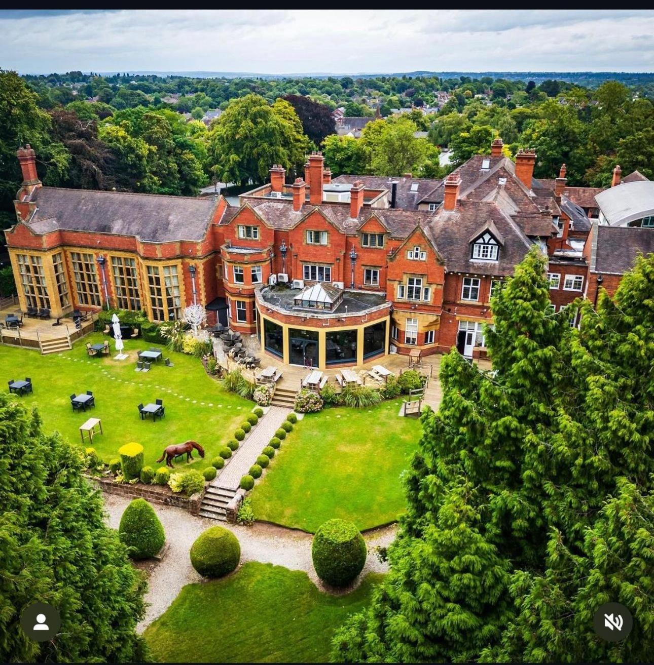The Mount Country Manor Hotel & Golf Wolverhampton Extérieur photo