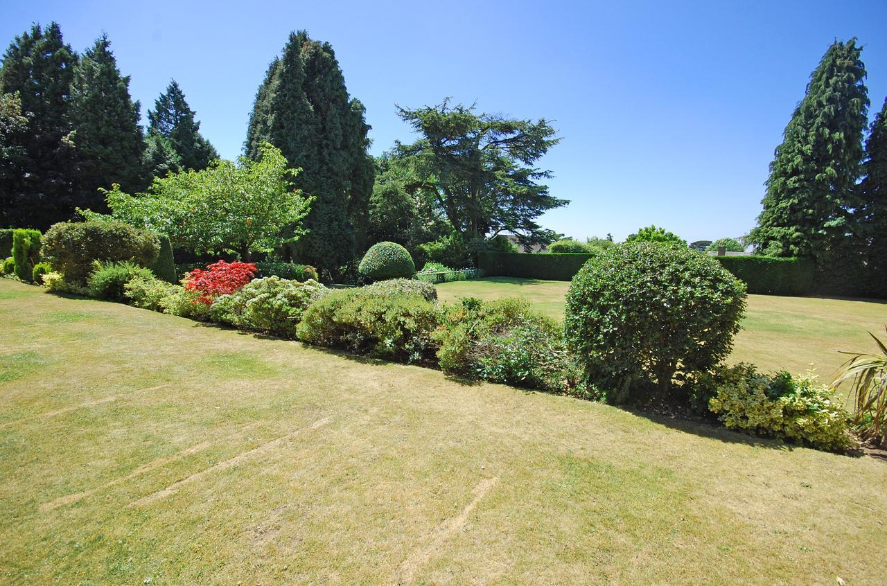 The Mount Country Manor Hotel & Golf Wolverhampton Extérieur photo